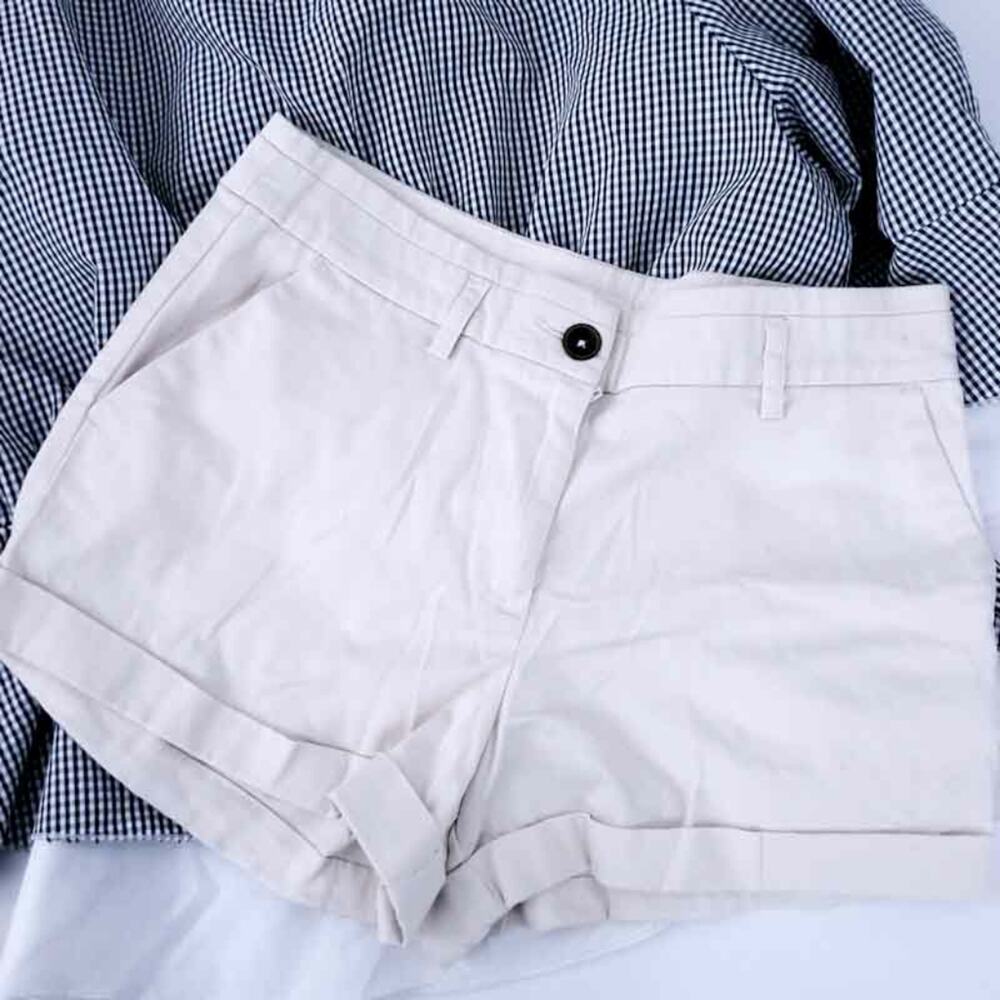 XXI Womens Shorts LIght Beige Small Cotton Blend Women Shorts Cotton Blend